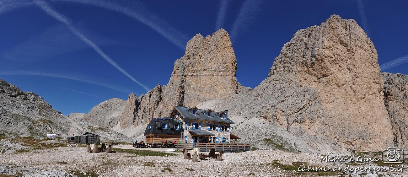 067 Rifugio Antermoia - Croda del Lago.jpg